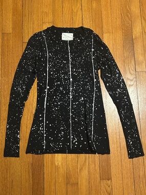 Raw Earth Wild Sky Black Long Sleeve T Shirt Women’s XS